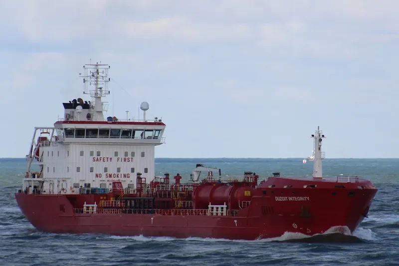 DUZGIT INTEGRITY Tanker IMO 9380415 photo 9