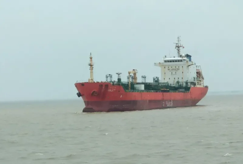 DL VIOLET Tanker IMO 9381354 photo 5