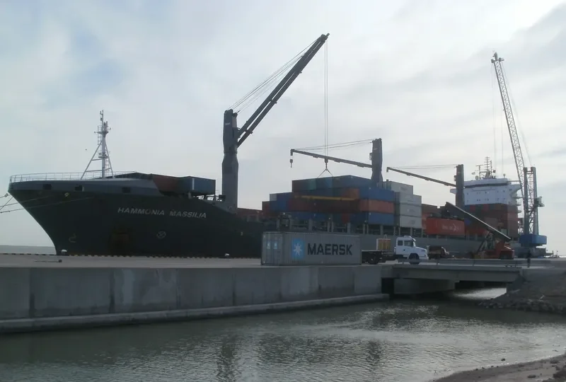 SEALAND MANZANILLO Container Ship IMO 9383261 photo 9