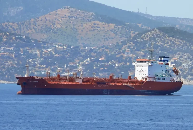 SEA EMPEROR Tanker IMO 9383601 photo 9