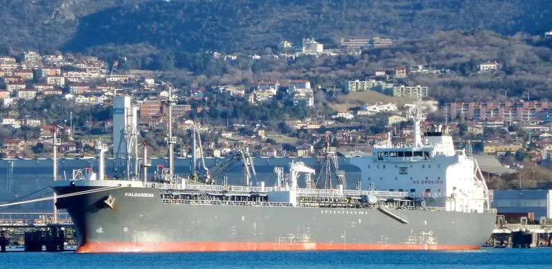 VALGARDENA Tanker IMO 9384124 photo 9