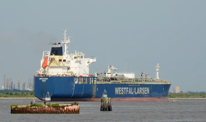 NCC MAHA Tanker IMO 9387683 photo 5