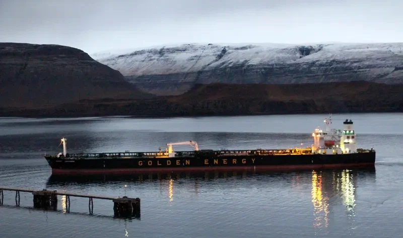 ENERGY CENTURION Tanker IMO 9387970 photo 9