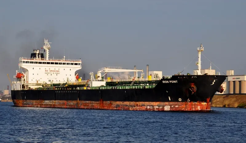 IRON POINT Tanker IMO 9388209 photo 4
