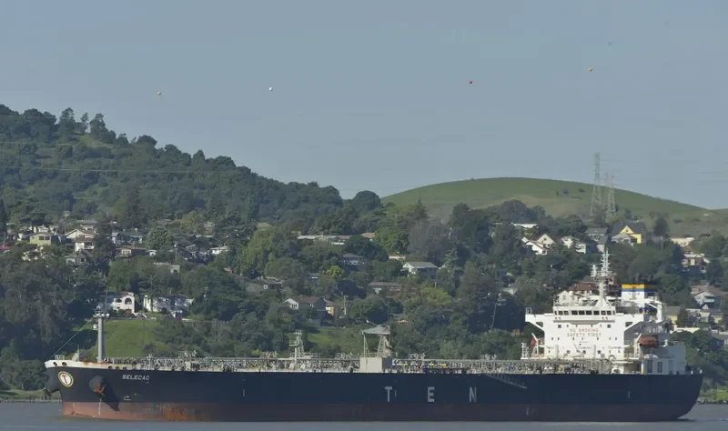 SELECAO Tanker IMO 9388297 photo 8