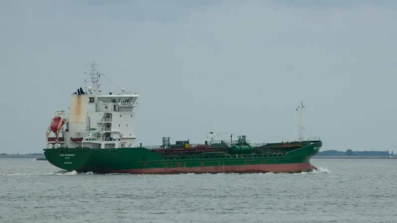 THUN GREENWICH Tanker IMO 9388479 photo 6