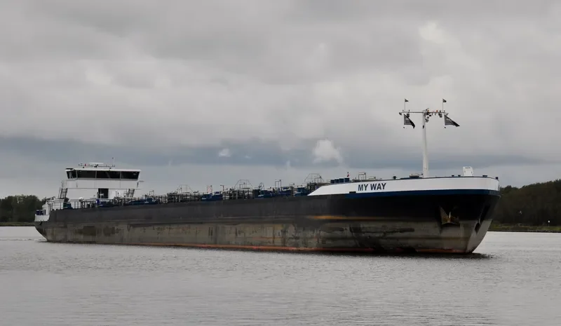 DESIRADE Tanker IMO 9388493 photo 4