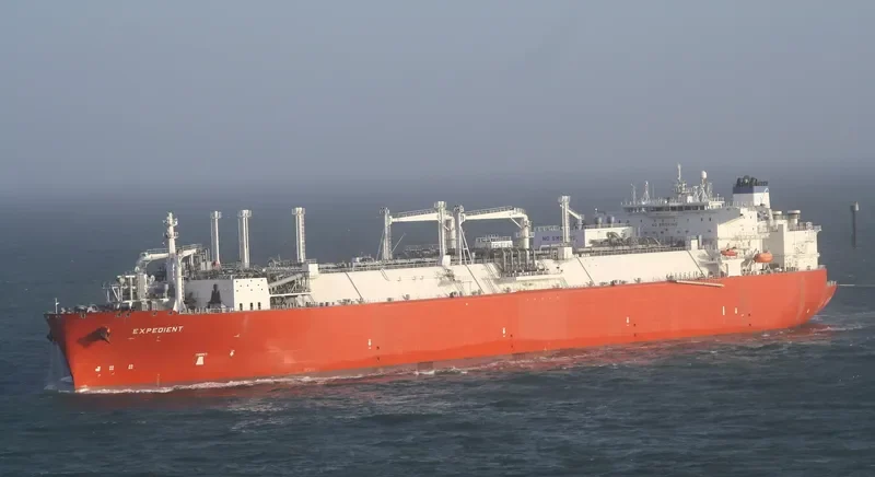 EXPEDIENT Tanker IMO 9389643 photo 7