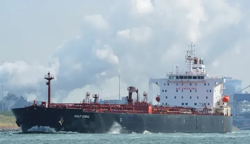GULF CORAL Tanker IMO 9389851 photo 3
