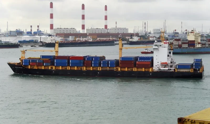 KOTA NAZIM Container Ship IMO 9390240 photo 3