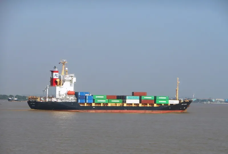 KOTA RESTU Container Ship IMO 9392169 photo 3
