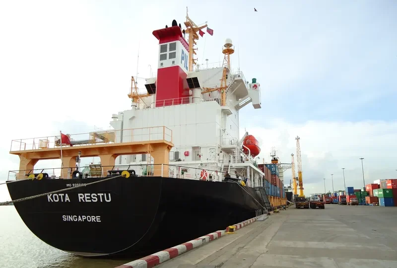 KOTA RESTU Container Ship IMO 9392169 photo 9
