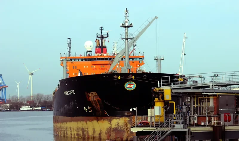 TORM LOTTE Tanker IMO 9392468 photo 3