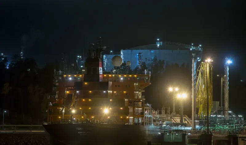 TORM LILLY Tanker IMO 9392470 photo 3
