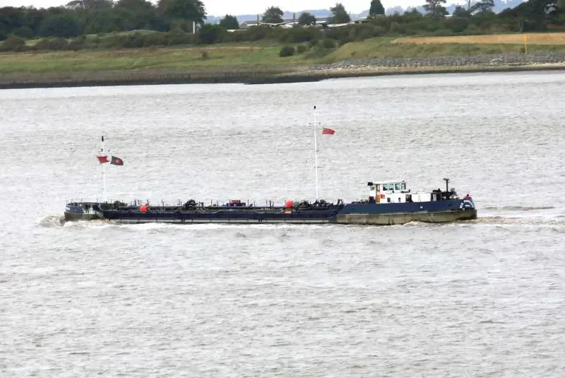 RIX PHOENIX Tanker IMO 9392638 photo 3