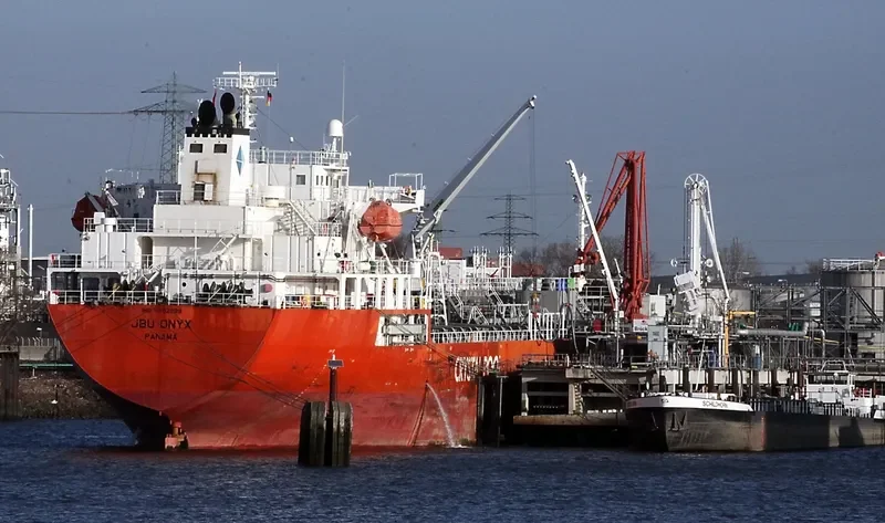 JBU ONYX Tanker IMO 9392999 photo 10