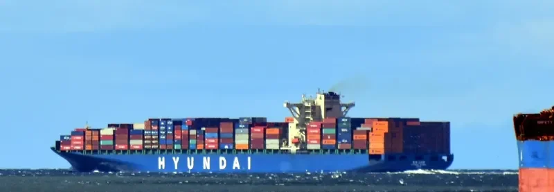 HYUNDAI GLOBAL Container Ship IMO 9393022 photo 3