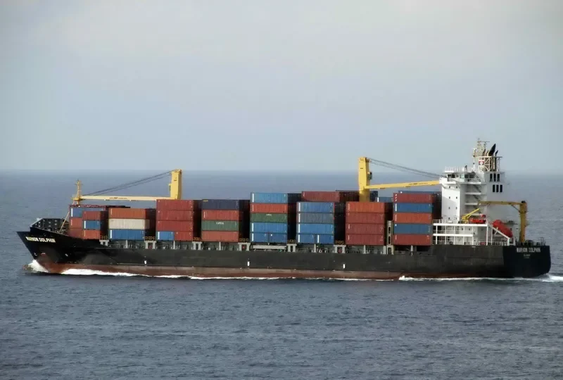 WARNOW DOLPHIN Container Ship IMO 9395070 photo 4