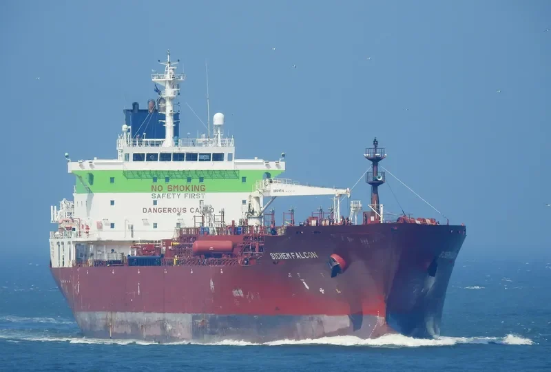 EASTERLY FALCON Tanker IMO 9396012 photo 5