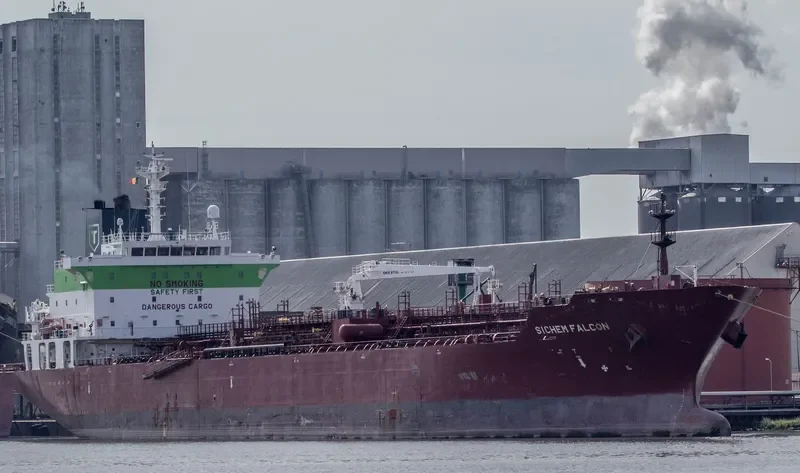 EASTERLY FALCON Tanker IMO 9396012 photo 7
