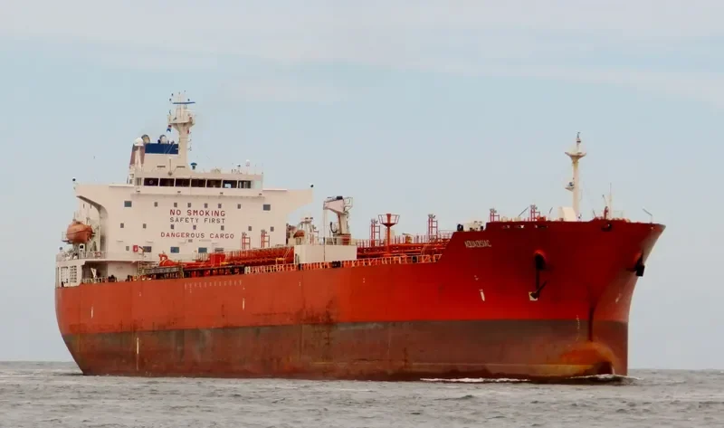 AQUADISIAC Tanker IMO 9396713 photo 8