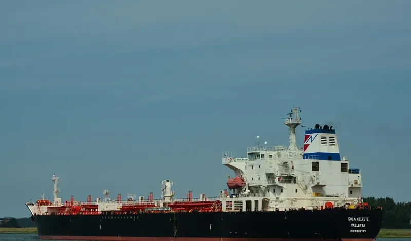 BISMARK BERNAS Tanker IMO 9396787 photo 7