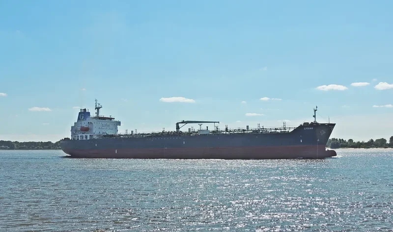 LYSIAS Tanker IMO 9397511 photo 3