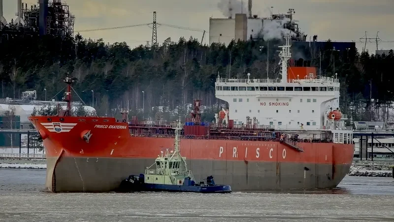 SCF ANGARA Tanker IMO 9397559 photo 4
