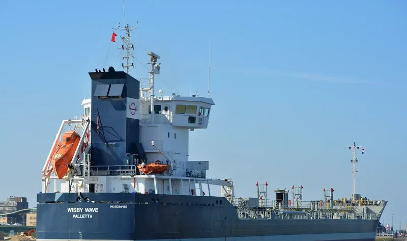 WISBY WAVE Tanker IMO 9398486 photo 10