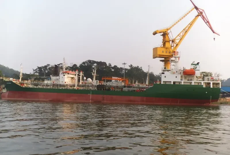 VICTORIA Tanker IMO 9398591 photo 4