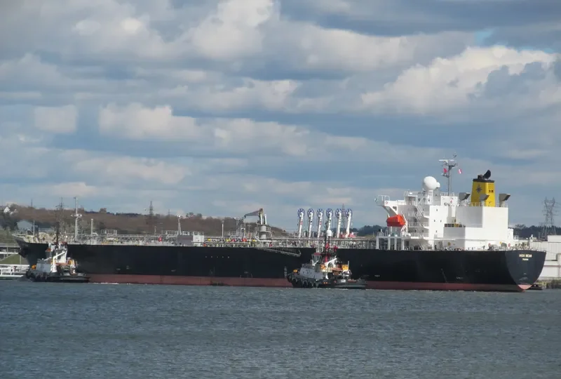 IMPERIAL Tanker IMO 9400849 photo 10