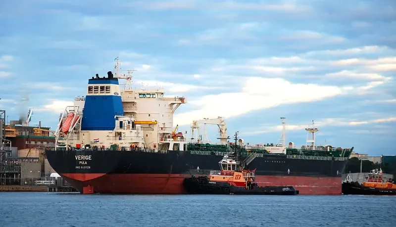 VERIGE Tanker IMO 9401128 photo 5