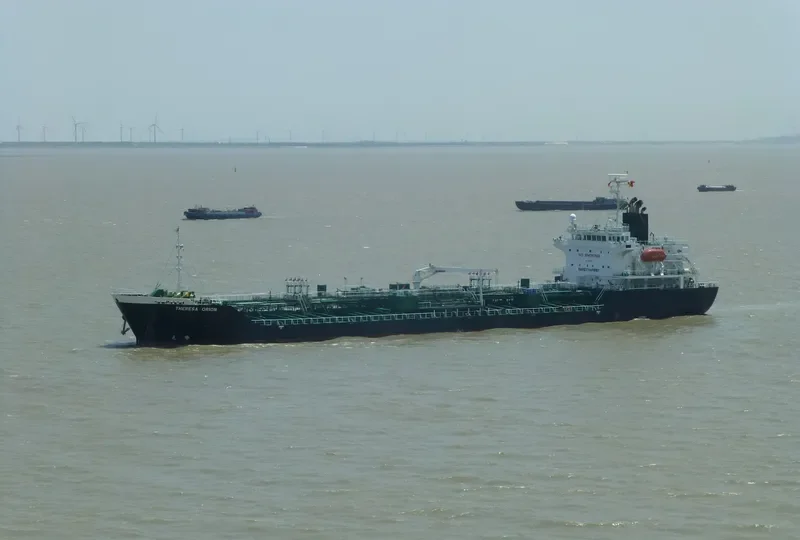 THERESA ORION Tanker IMO 9401386 photo 9