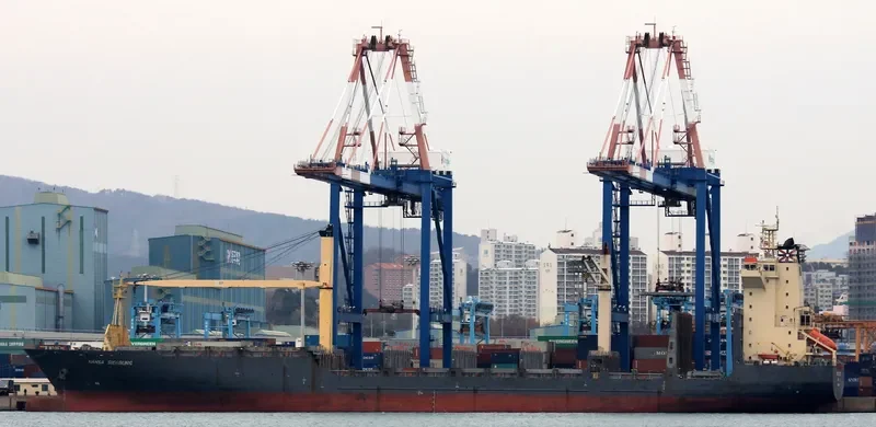 HANSA SIEGBURG Container Ship IMO 9401661 photo 4