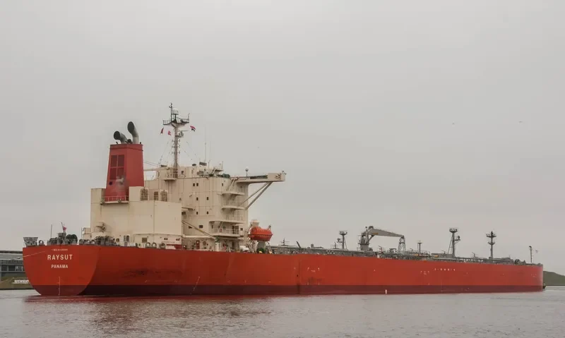 RAYSUT Tanker IMO 9402225 photo 2