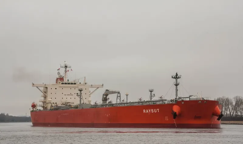 RAYSUT Tanker IMO 9402225 photo 3