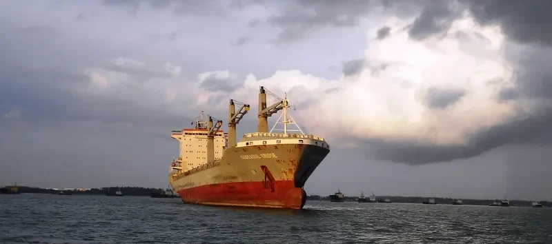 SEASPAN GUAYAQUIL Container Ship IMO 9402641 photo 3
