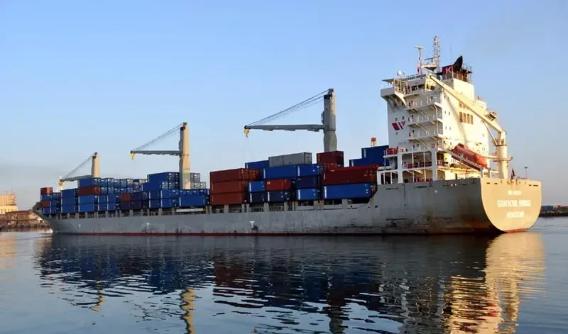 SEASPAN GUAYAQUIL Container Ship IMO 9402641 photo 4
