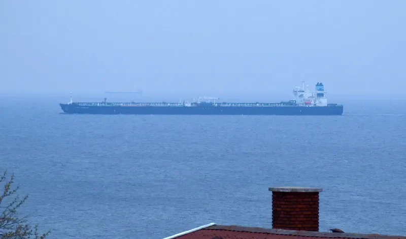 MARAN POSEIDON Tanker IMO 9402926 photo 5