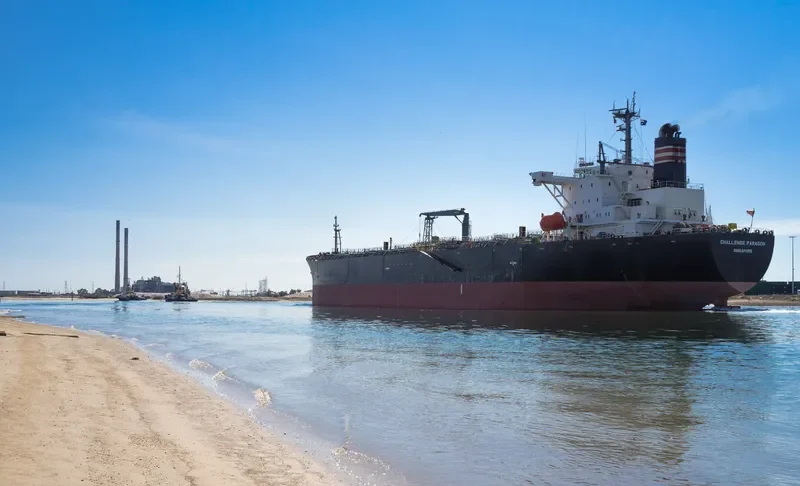 PIS PARAGON Tanker IMO 9403310 photo 2