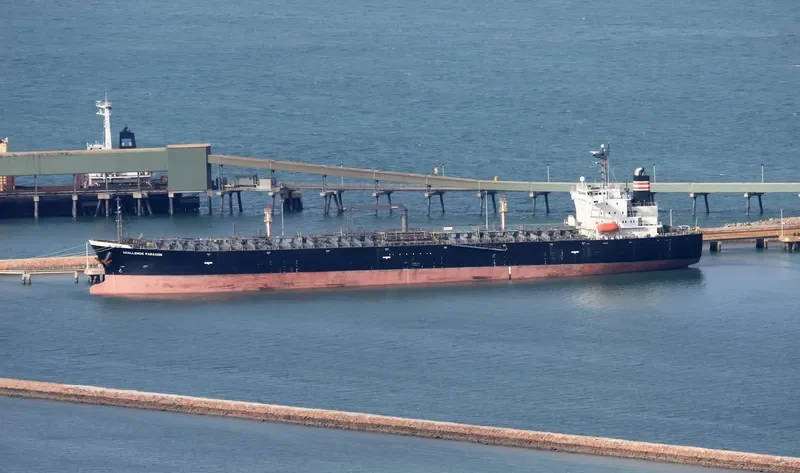 PIS PARAGON Tanker IMO 9403310 photo 10