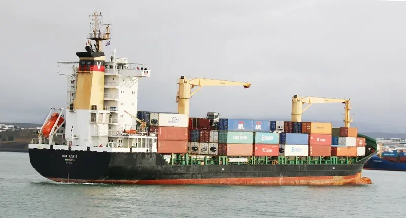 VEGA AZURIT Container Ship IMO 9403437 photo 3