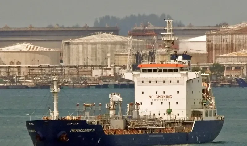 PETROLIMEX 12 Tanker IMO 9404156 photo 2