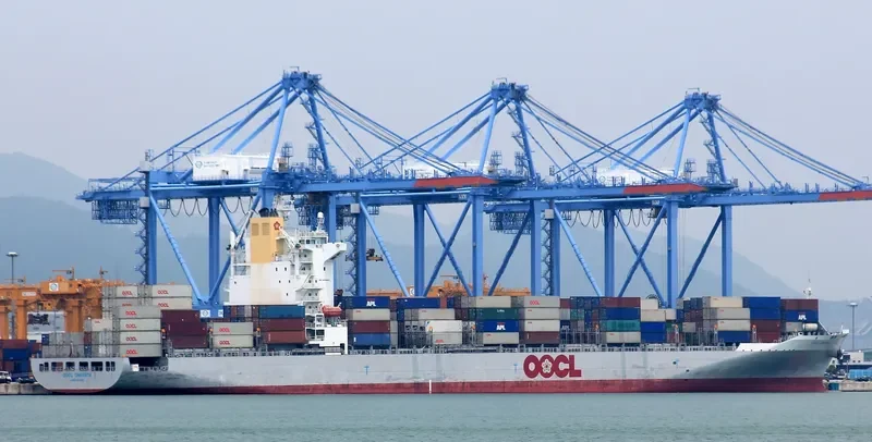 OOCL JAKARTA Container Ship IMO 9404883 photo 8