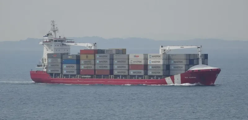 INDIAN EXPRESS Container Ship IMO 9405112 photo 2