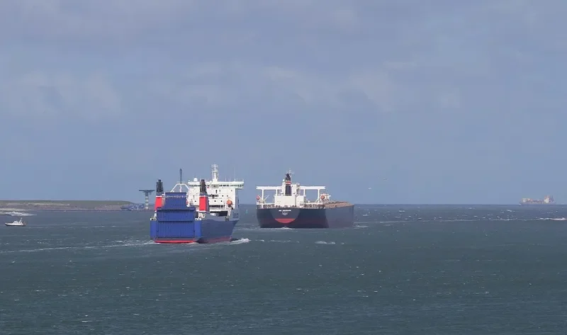 CRASSIER Bulk Carrier IMO 9406491 photo 4