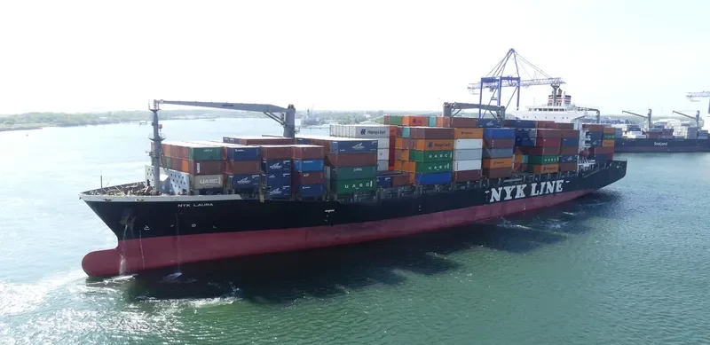 NYK LAURA Container Ship IMO 9406752 photo 3