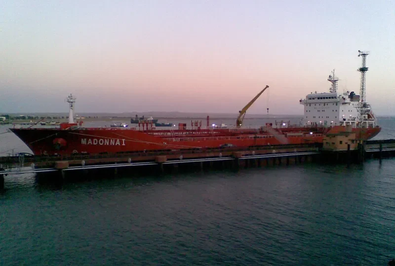 EONIA Tanker IMO 9407031 photo 2