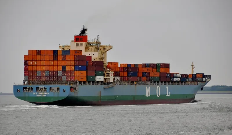 MOL EMISSARY Container Ship IMO 9407158 photo 3