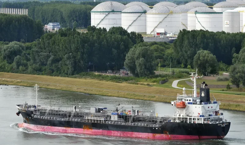 ORIENTAL MARGUERITE Tanker IMO 9407201 photo 7